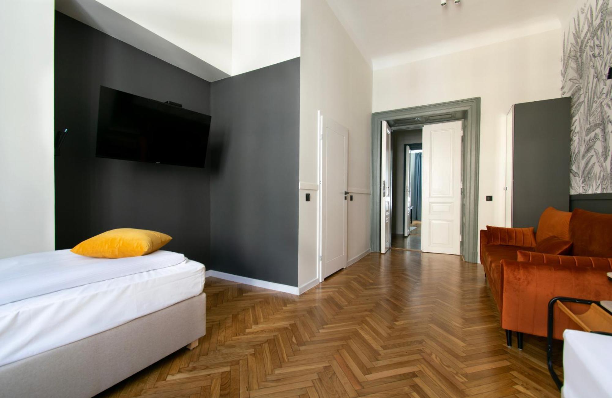 Modern Apartments Pilsudskiego Street Krakow Exterior photo